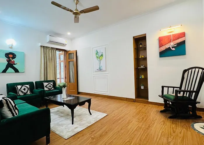 Superior One-Bedroom Apartment